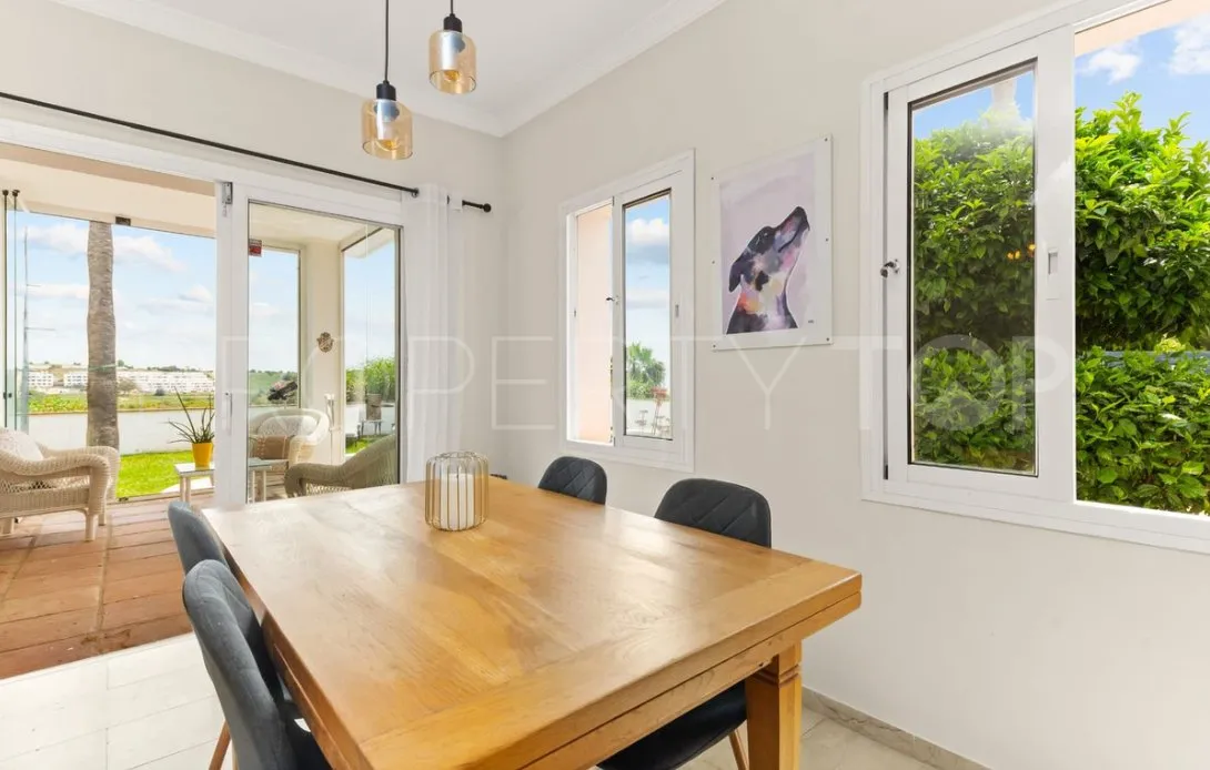 Estepona, villa en venta de 3 dormitorios