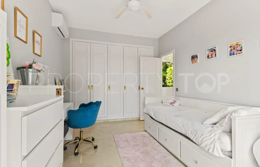 Estepona, villa en venta de 3 dormitorios