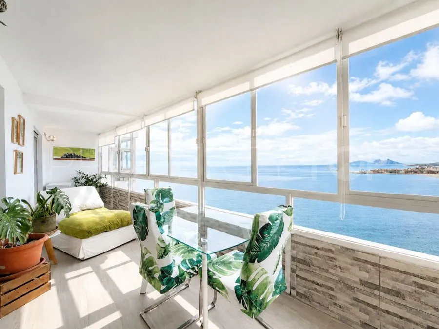 Comprar apartamento con 3 dormitorios en Sotogrande