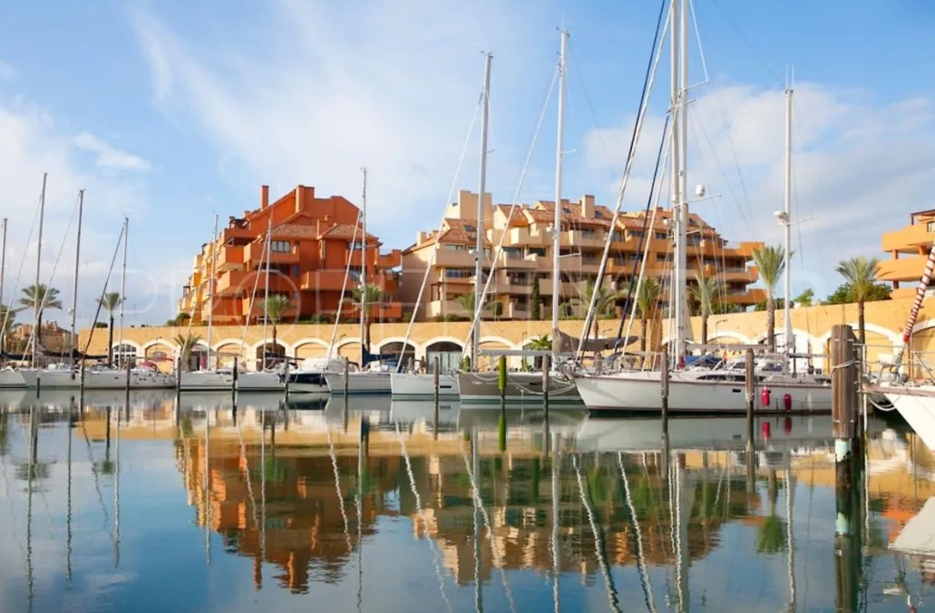 Comprar apartamento con 3 dormitorios en Sotogrande