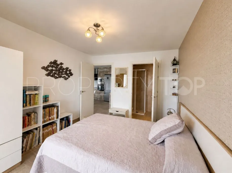 Comprar apartamento con 3 dormitorios en Sotogrande