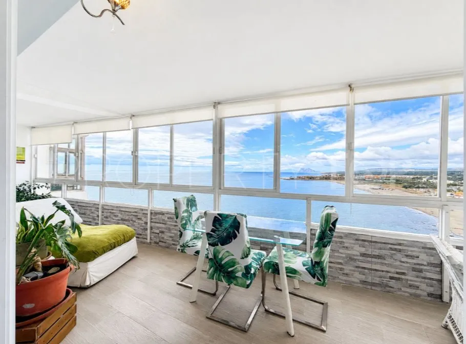 Comprar apartamento con 3 dormitorios en Sotogrande