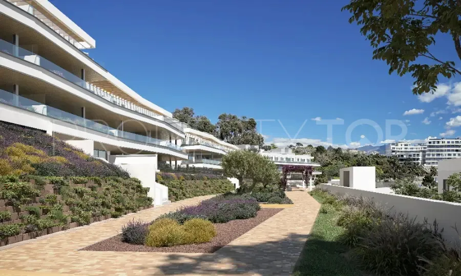 For sale apartment in Estepona with 3 bedrooms