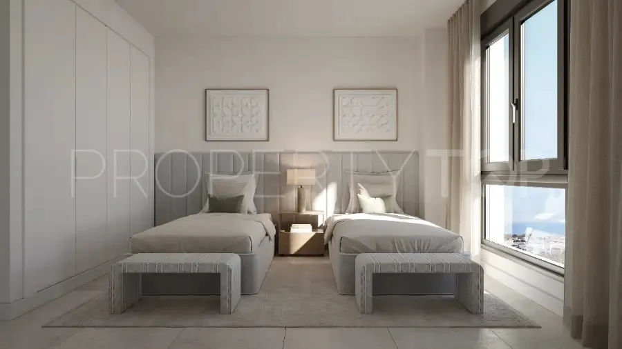 For sale apartment in Estepona with 3 bedrooms