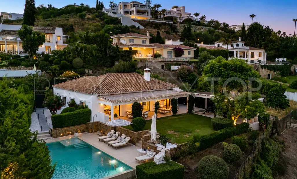 For sale villa in Paraiso Alto