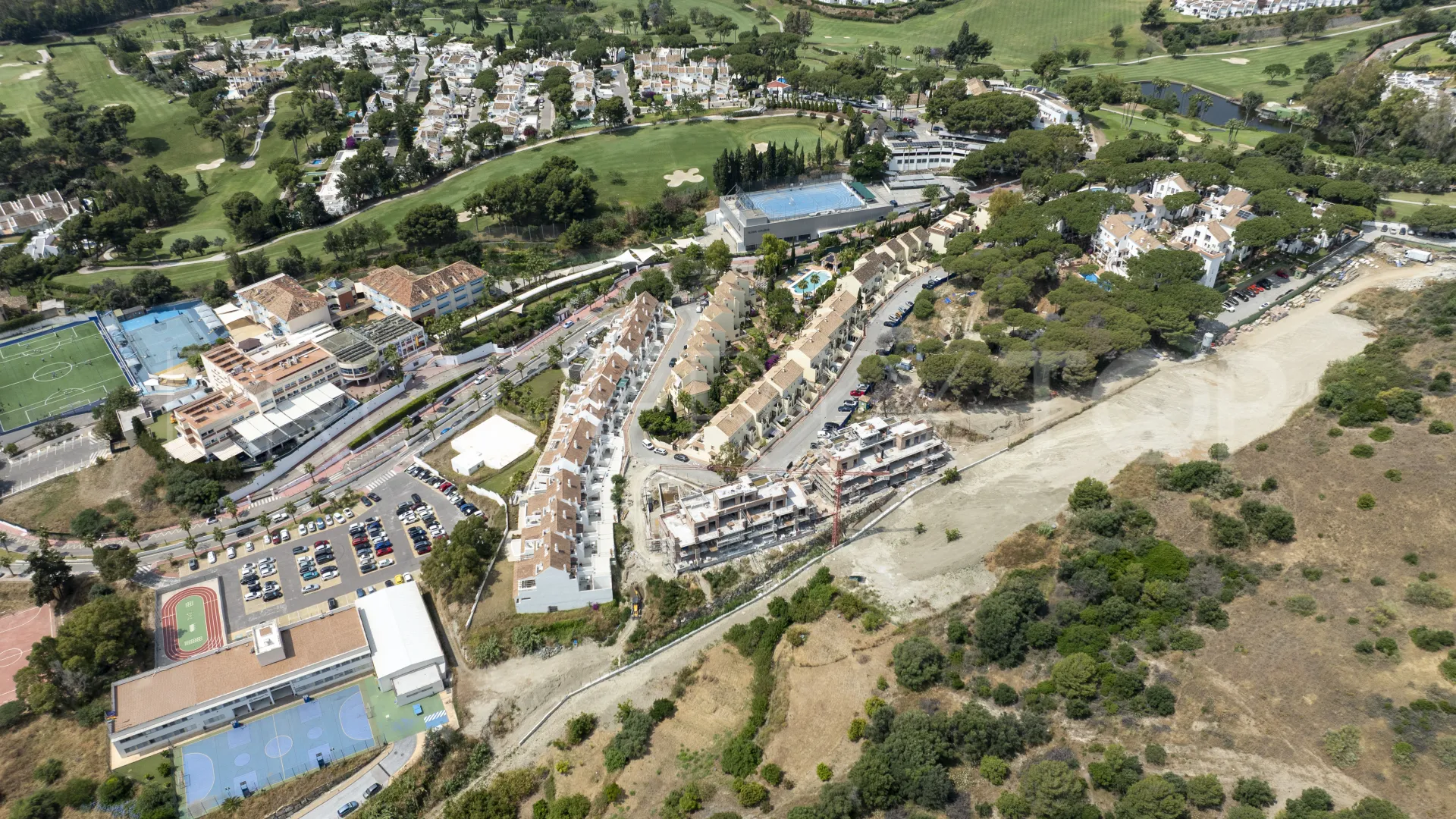 Apartamento en venta con 3 dormitorios en Marbella