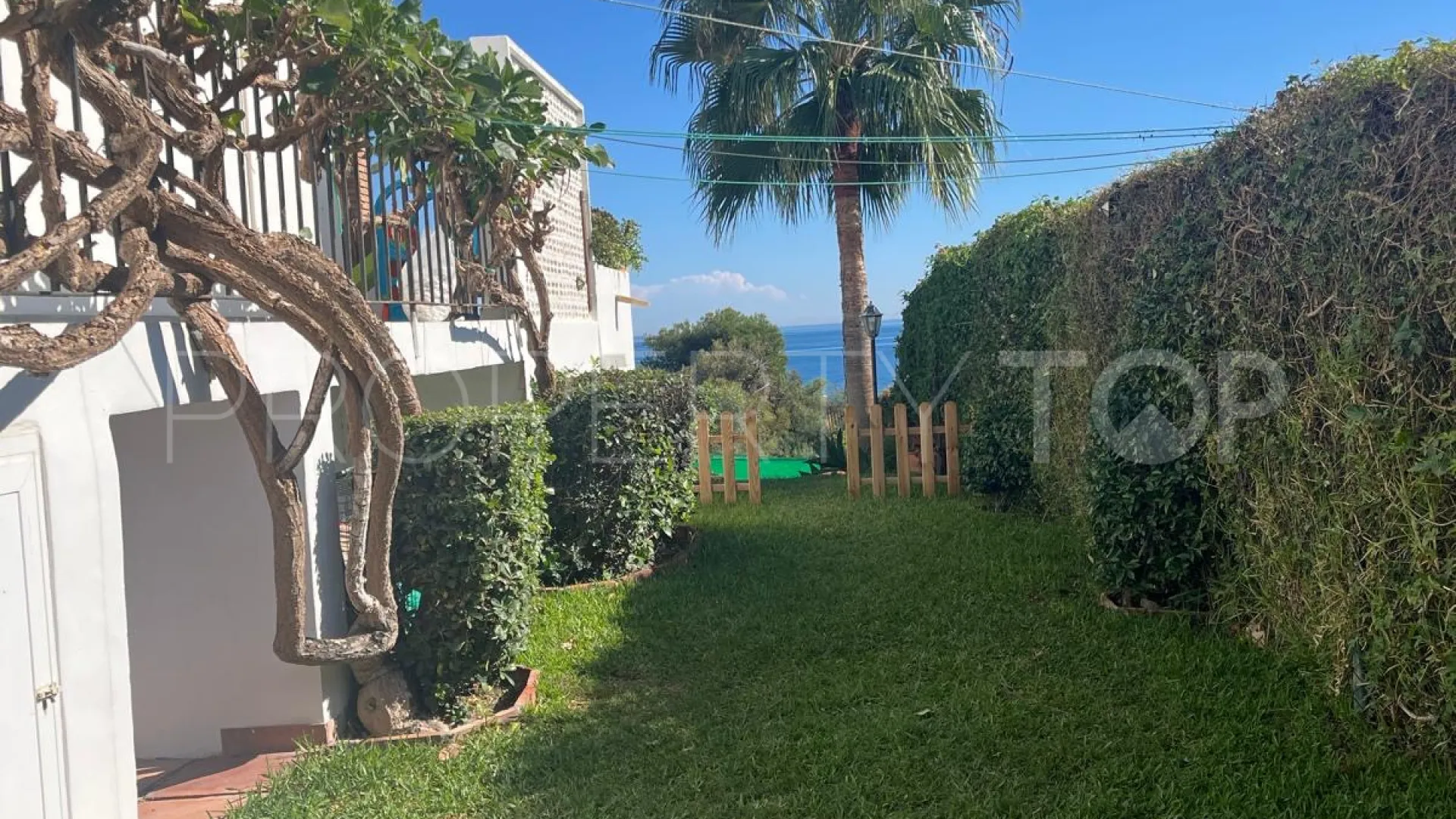 Pareado en venta en Estepona