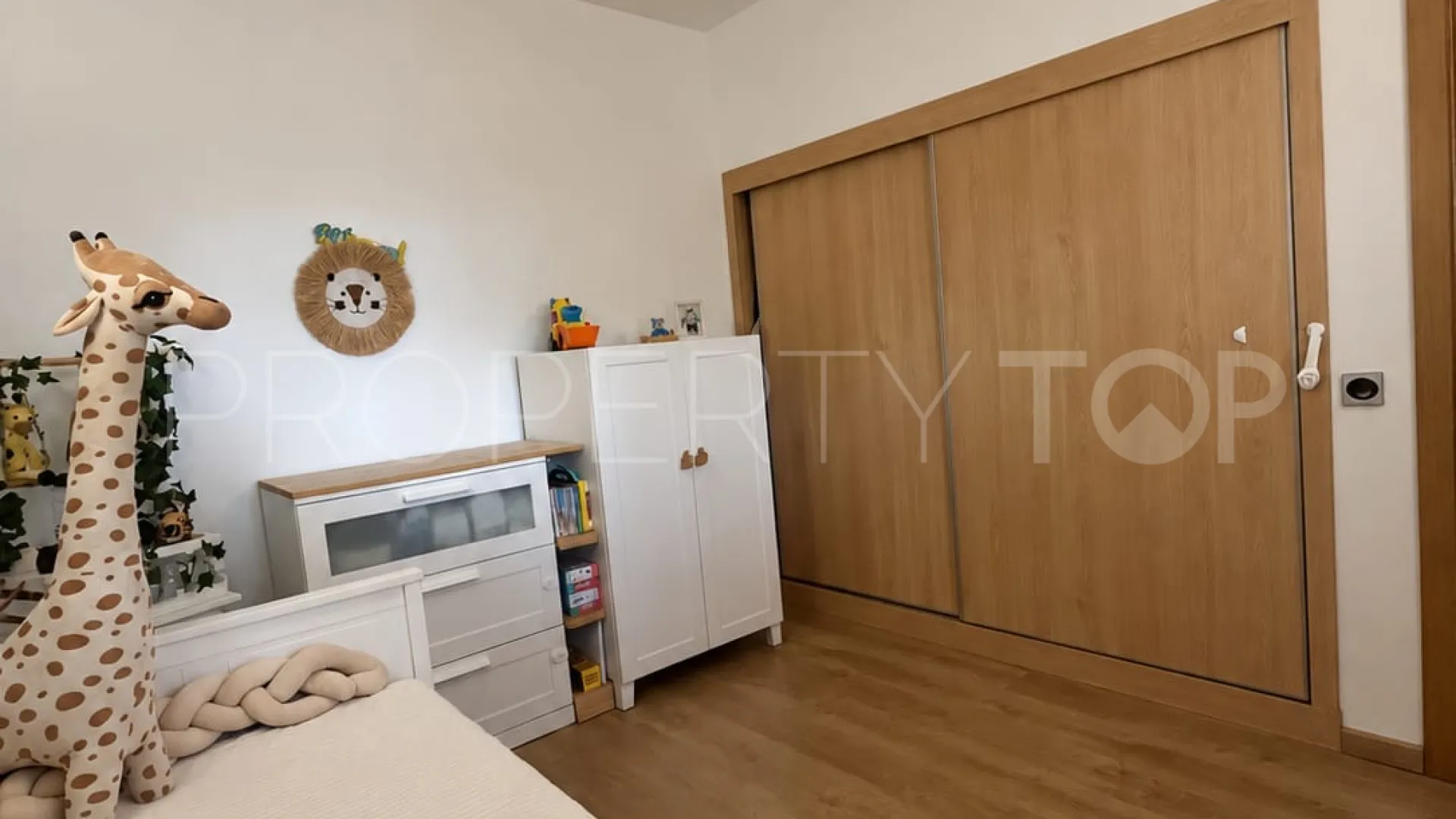 Pareado en venta en Estepona