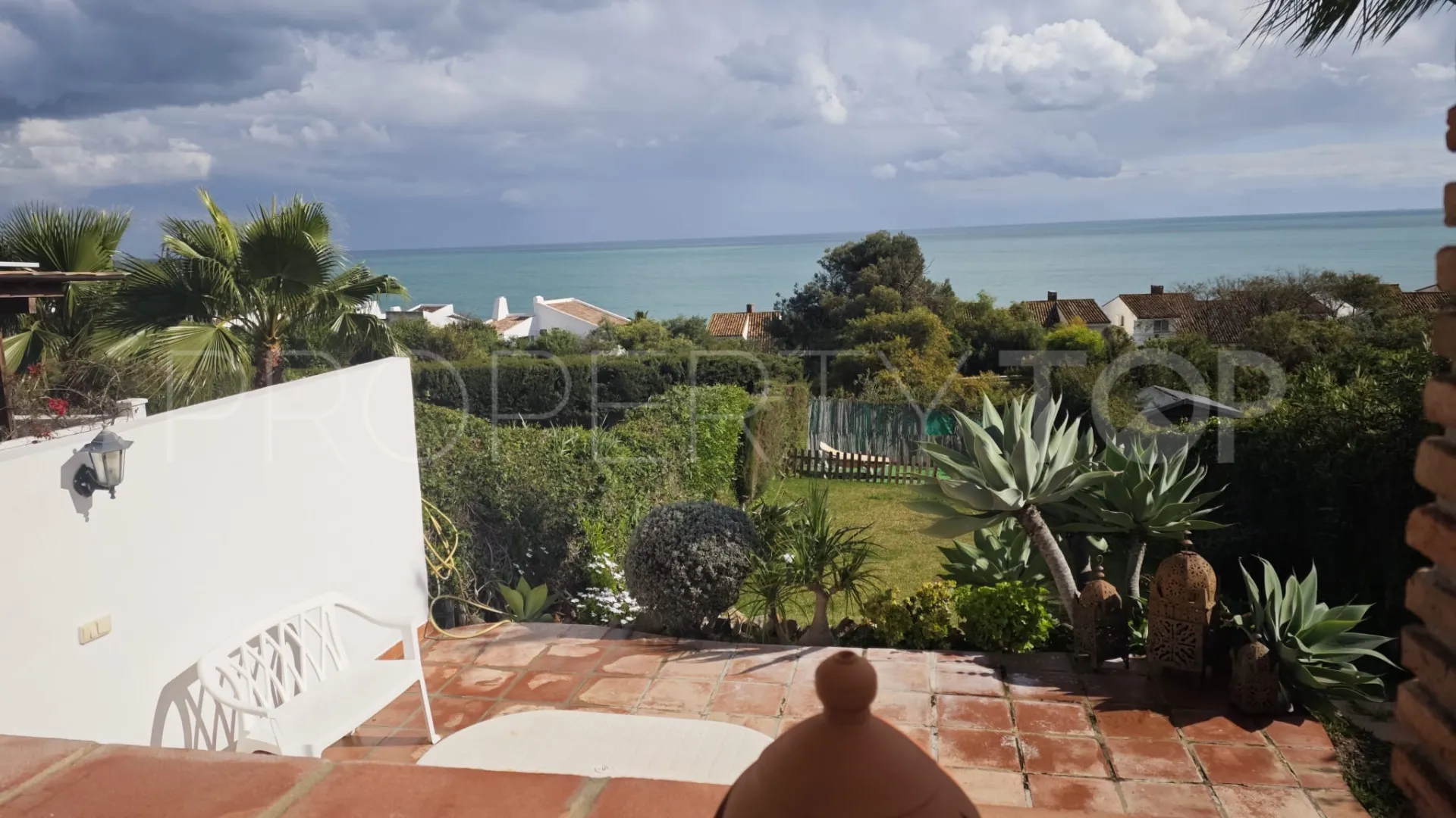 Pareado en venta en Estepona