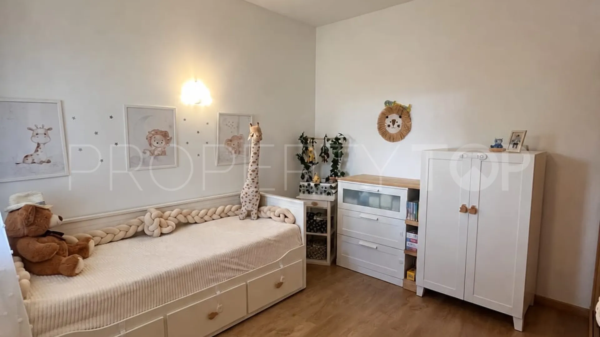 Pareado en venta en Estepona