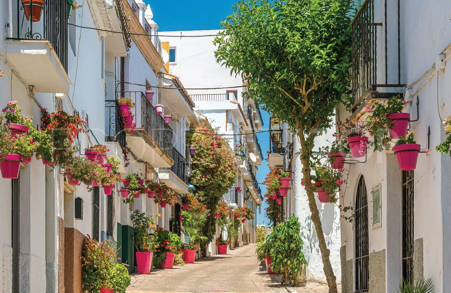 Apartamento de 2 dormitorios en venta en Estepona