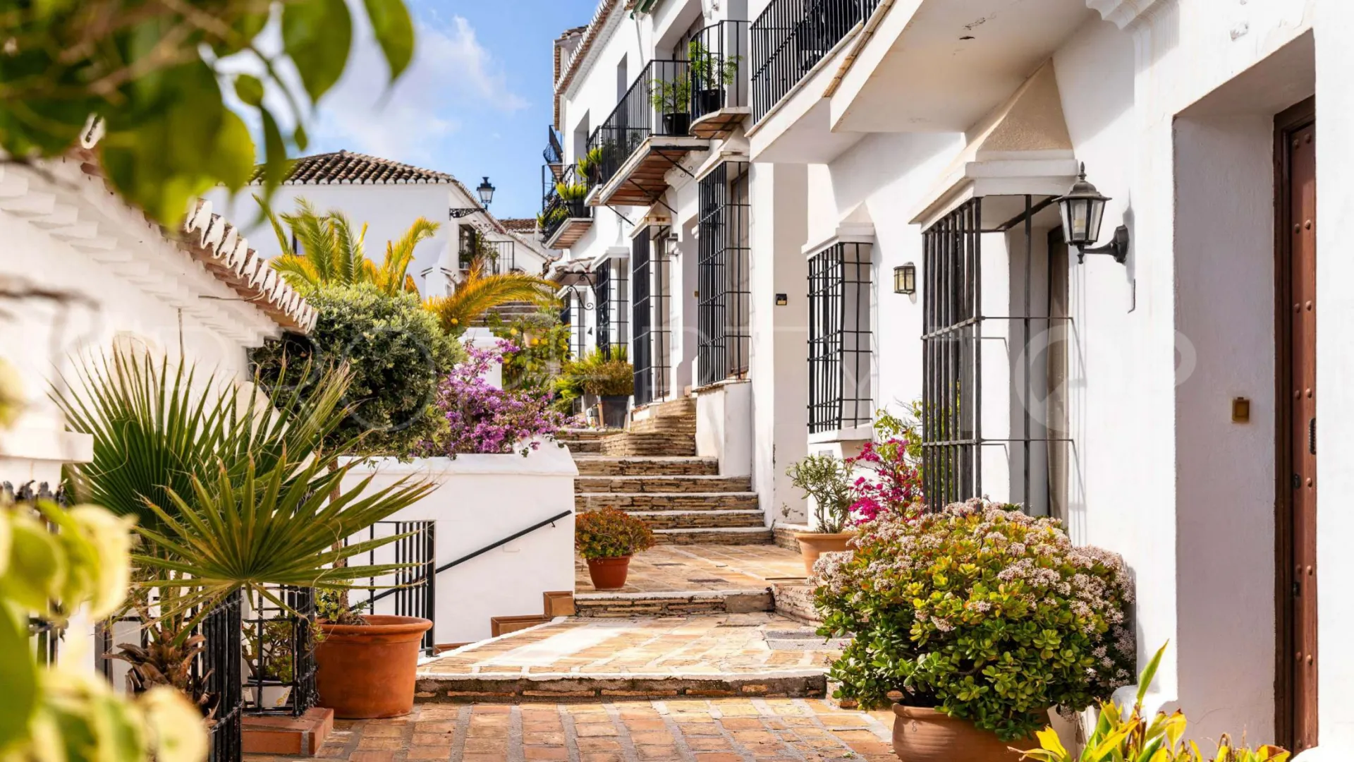 4 bedrooms villa in Marbella for sale