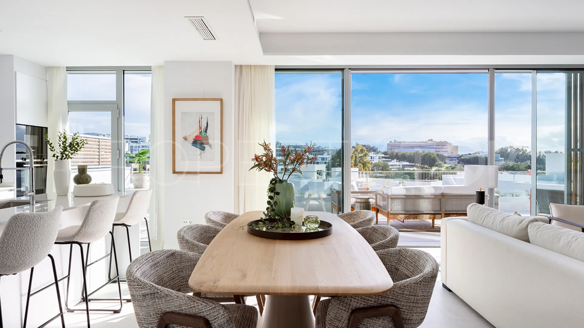 Apartamento con 4 dormitorios en venta en Marbella