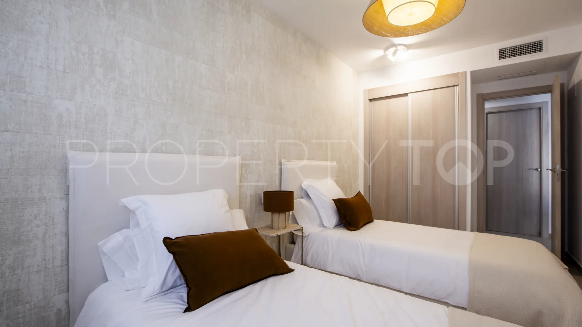 Manilva apartment for sale