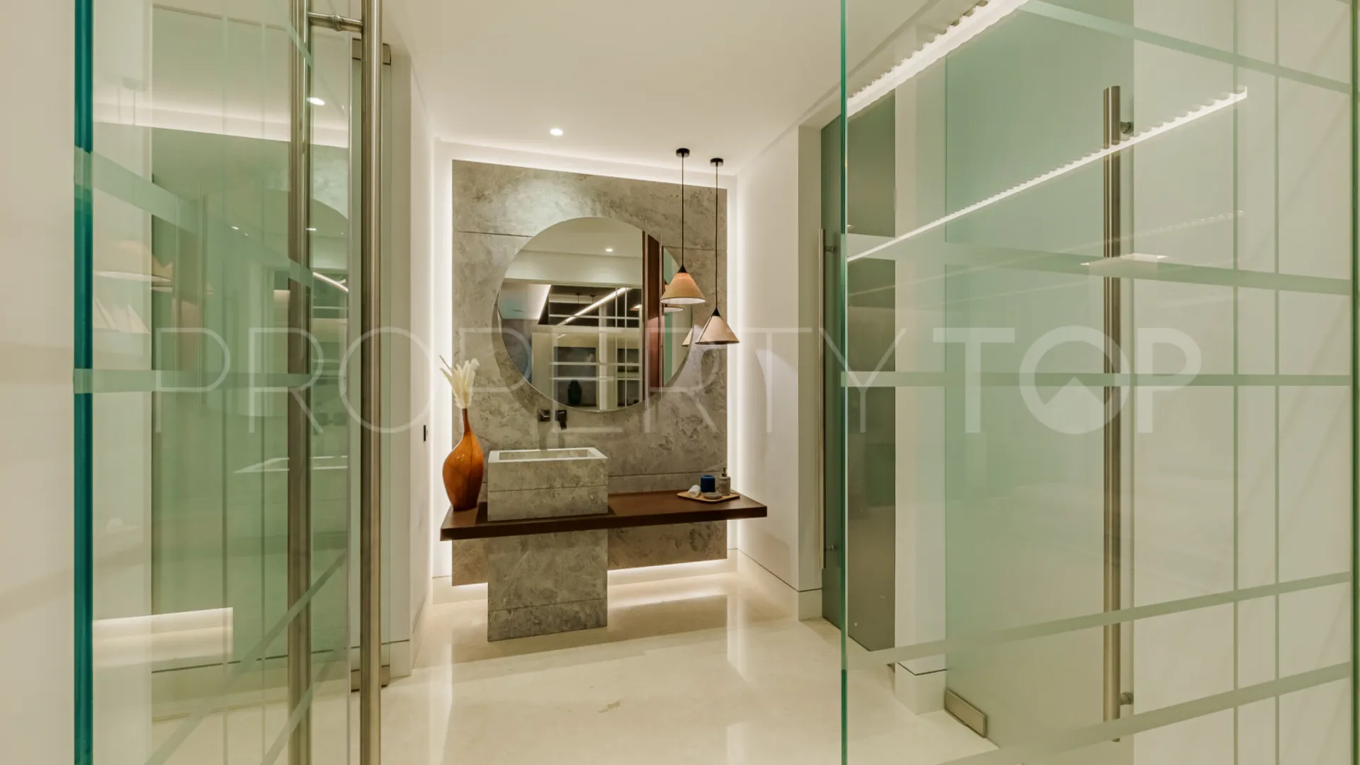Villa with 8 bedrooms for sale in Benahavis