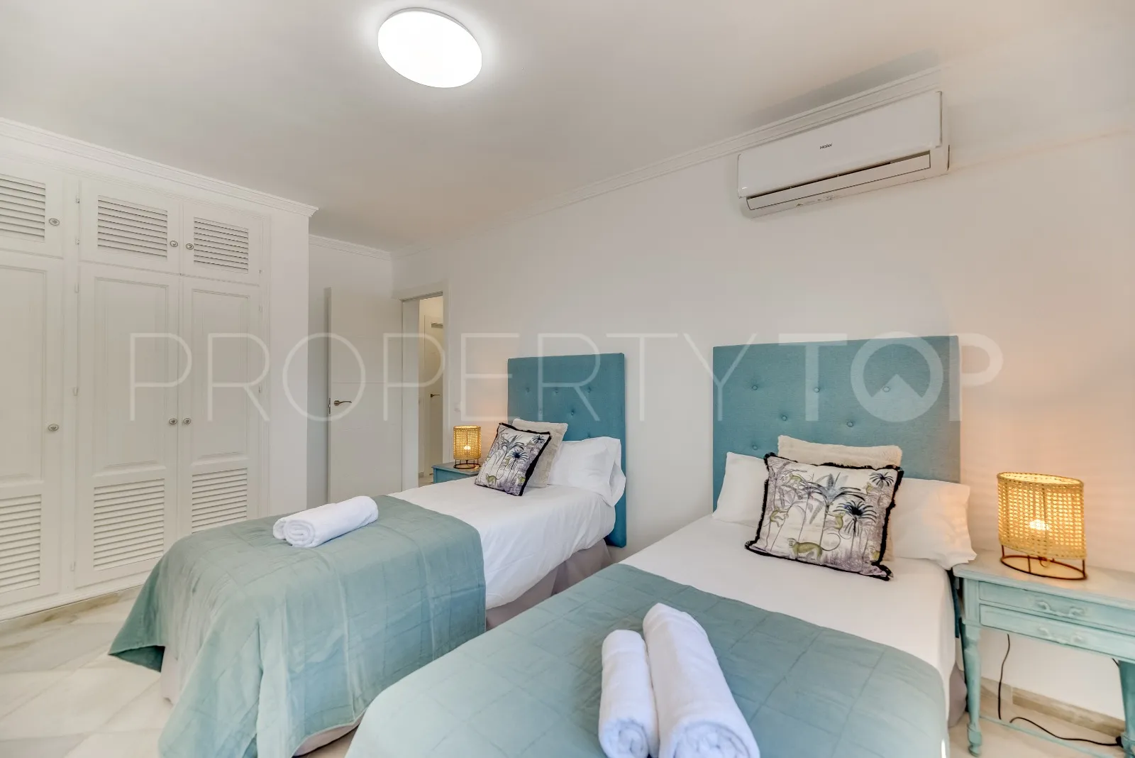 Nueva Andalucia, villa en venta de 4 dormitorios