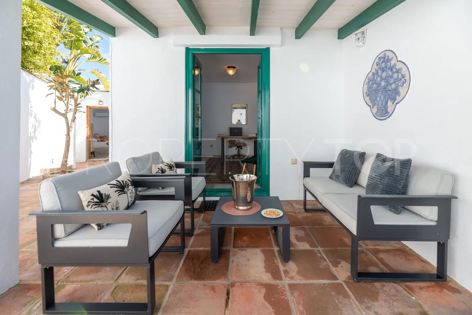 Nueva Andalucia, villa en venta de 4 dormitorios