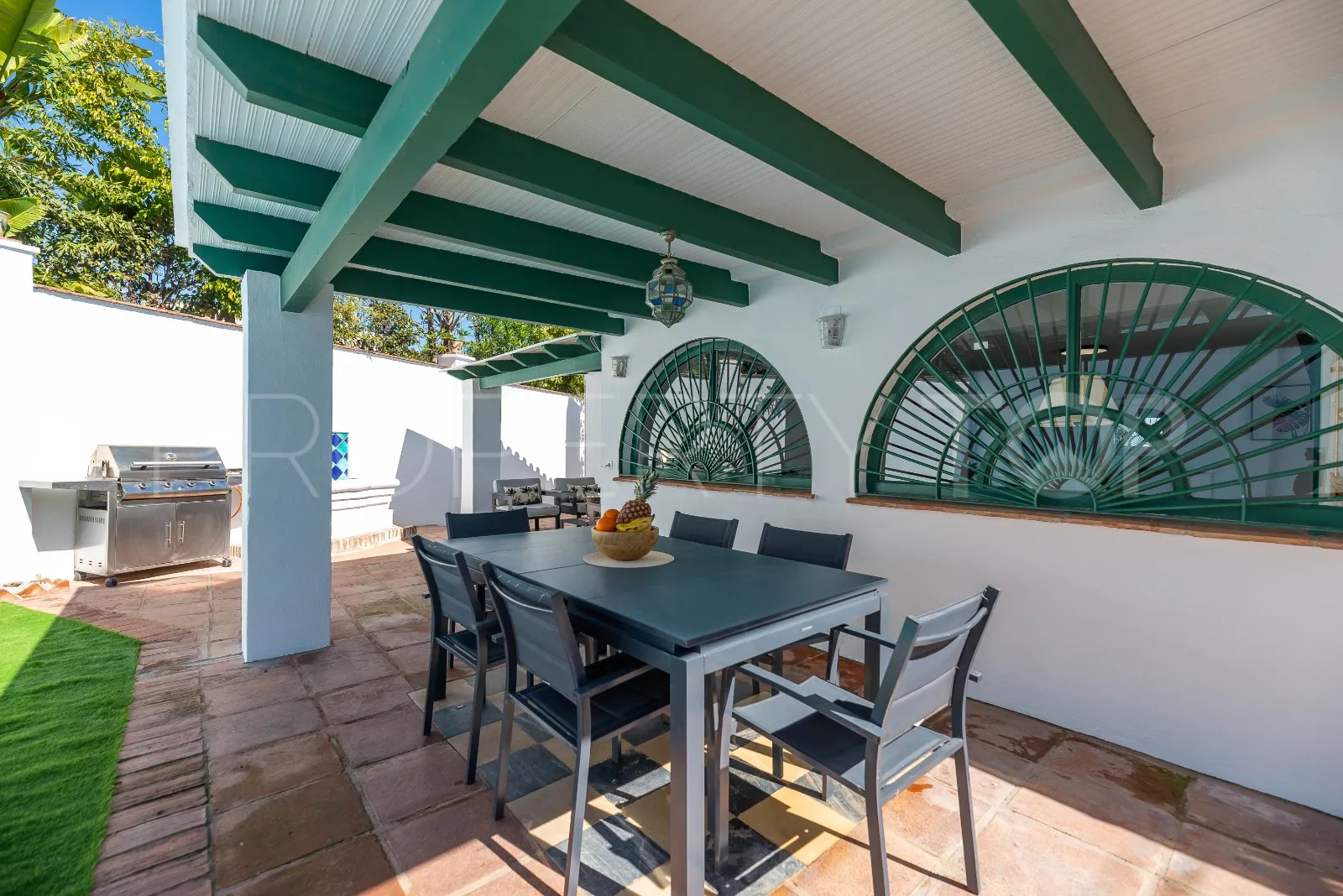 Nueva Andalucia, villa en venta de 4 dormitorios