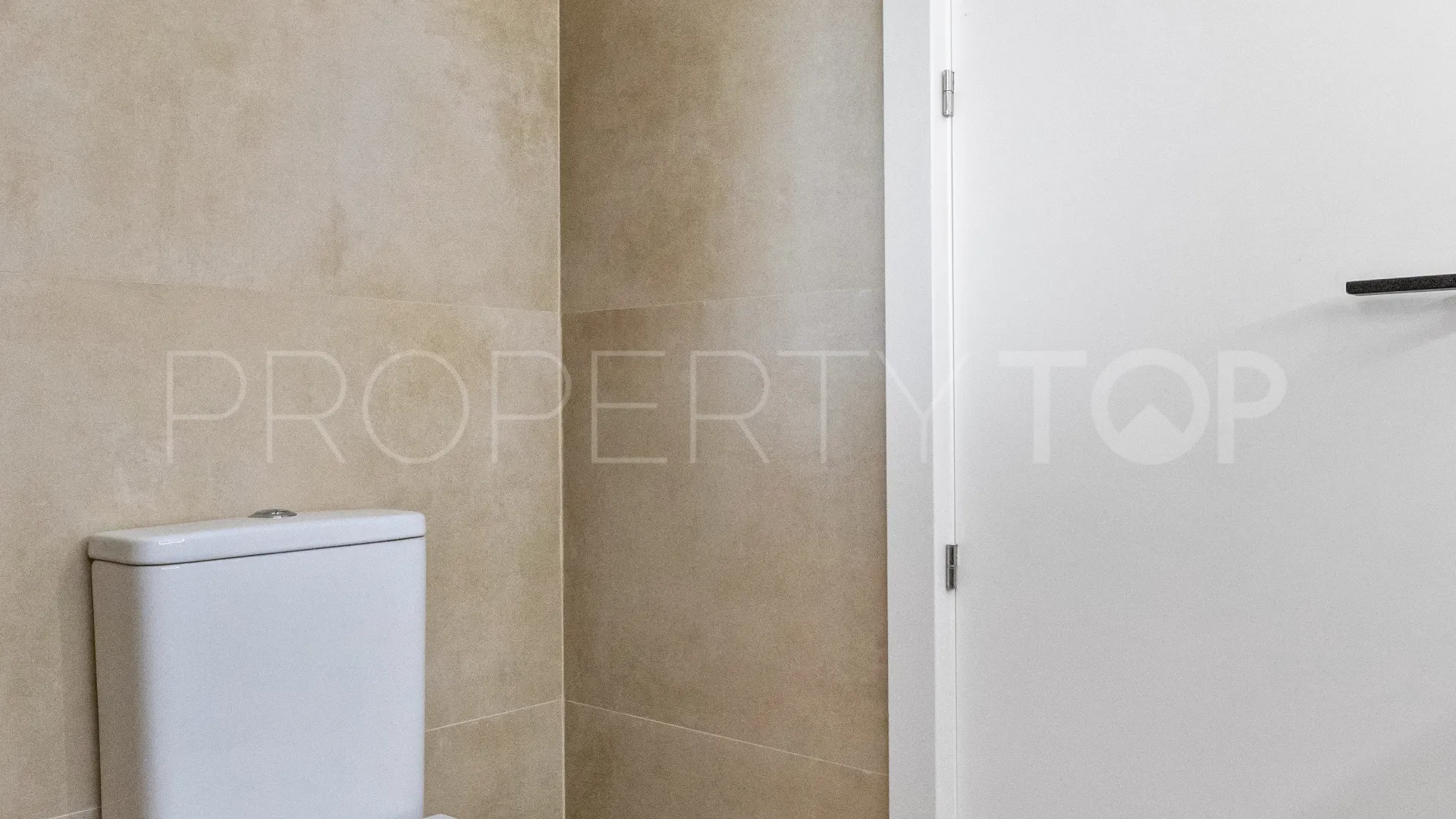Apartamento en venta en Nueva Andalucia de 3 dormitorios