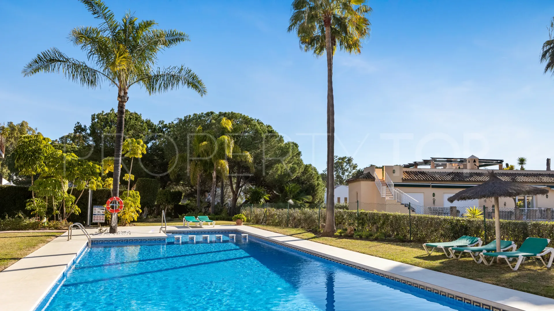 Apartamento en venta en Nueva Andalucia de 3 dormitorios