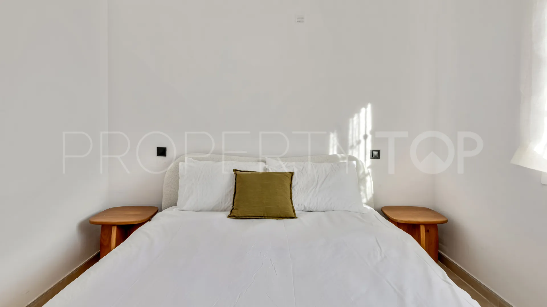Apartamento en venta en Nueva Andalucia de 3 dormitorios