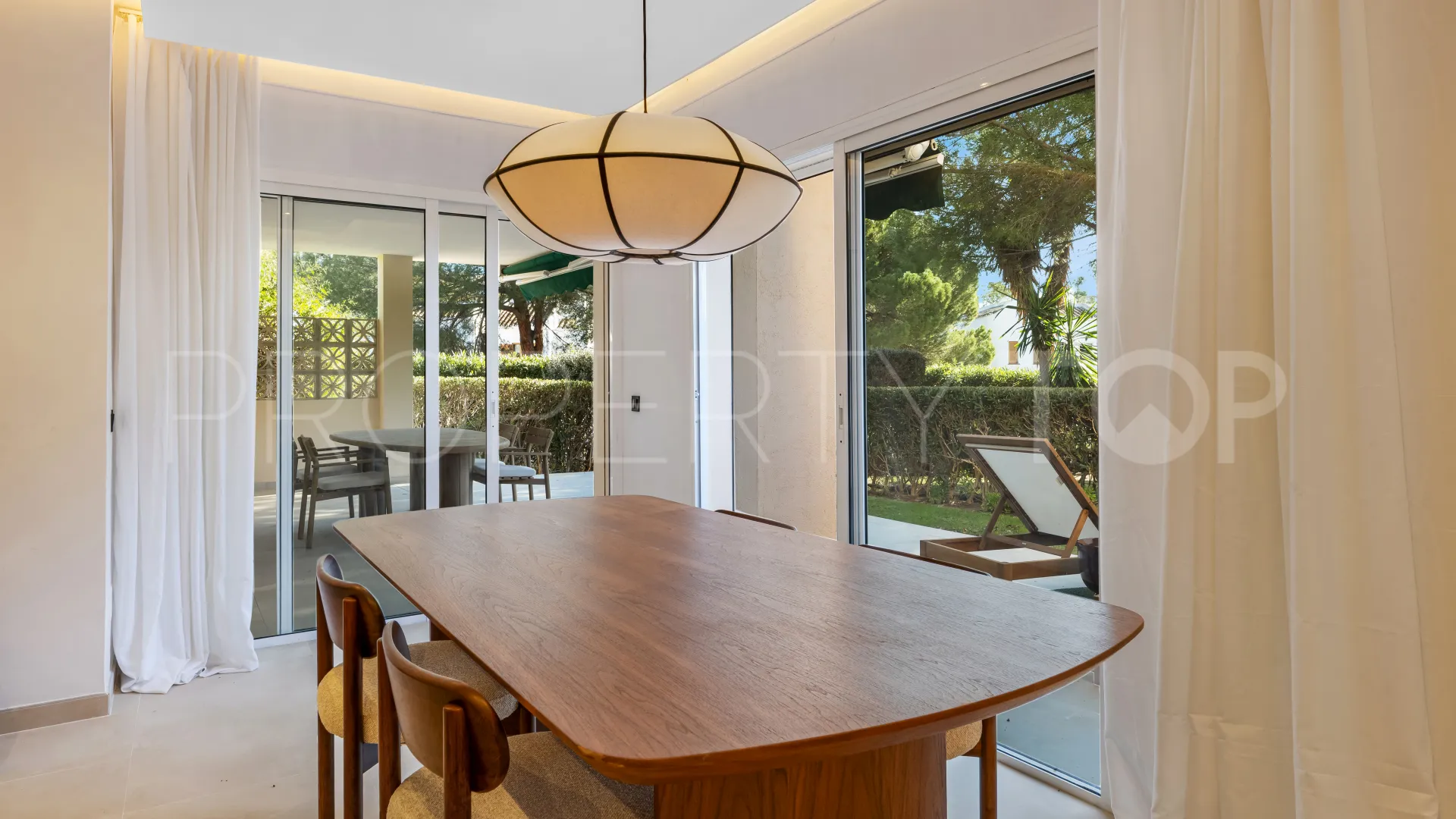 Apartamento en venta en Nueva Andalucia de 3 dormitorios