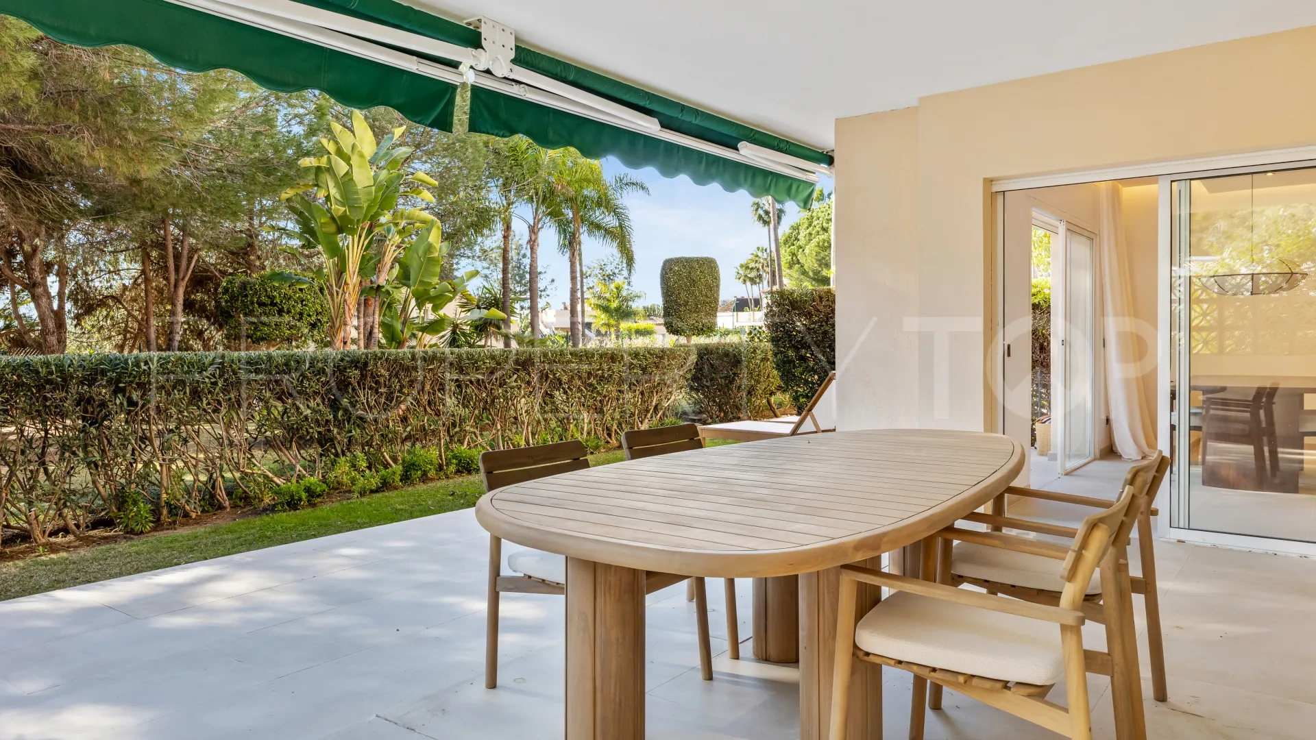 Apartamento en venta en Nueva Andalucia de 3 dormitorios