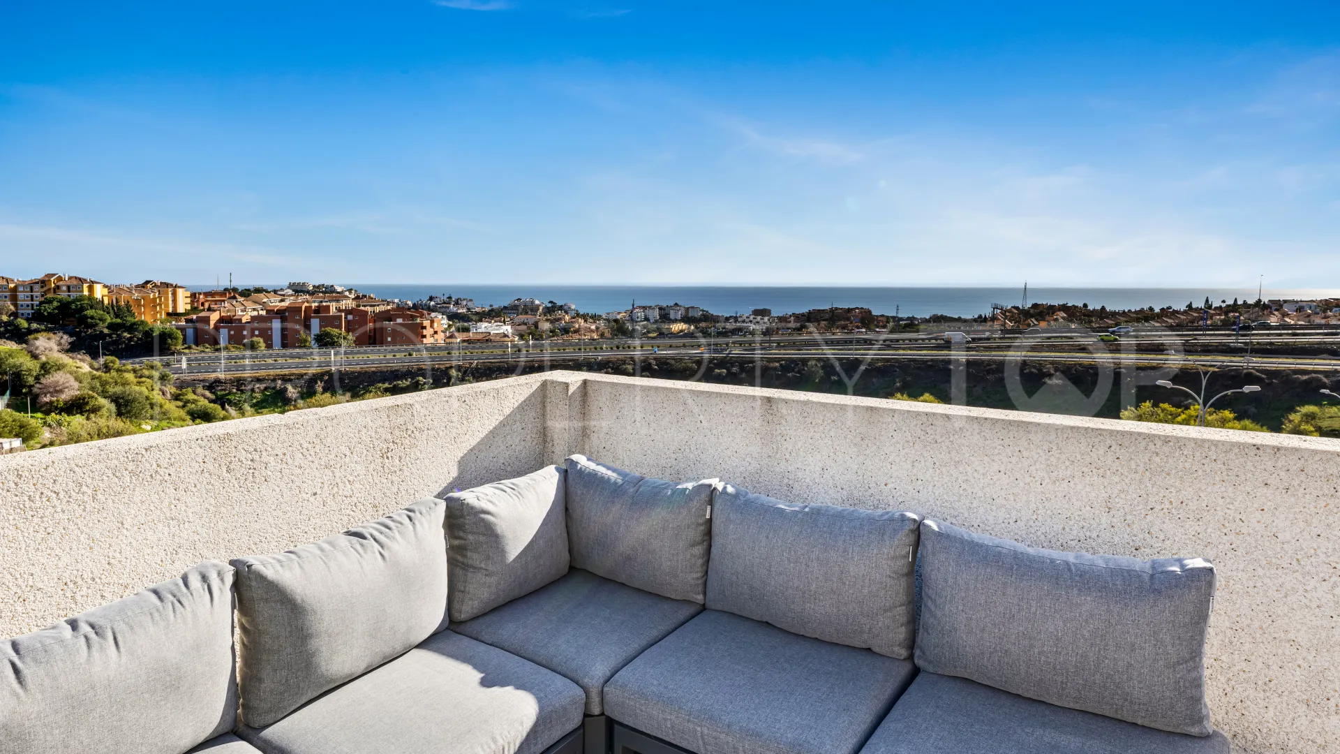 Penthouse with 3 bedrooms for sale in Mijas Costa