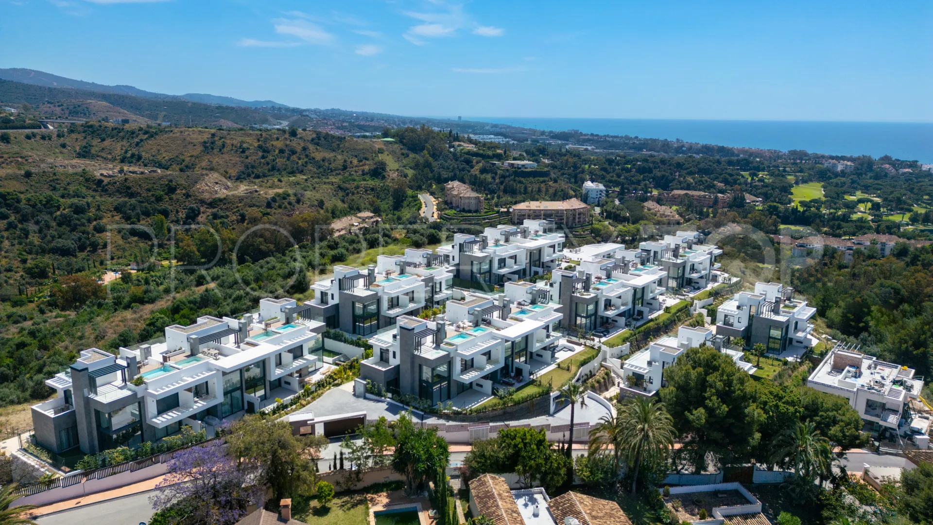 Villa en venta de 5 dormitorios en Marbella