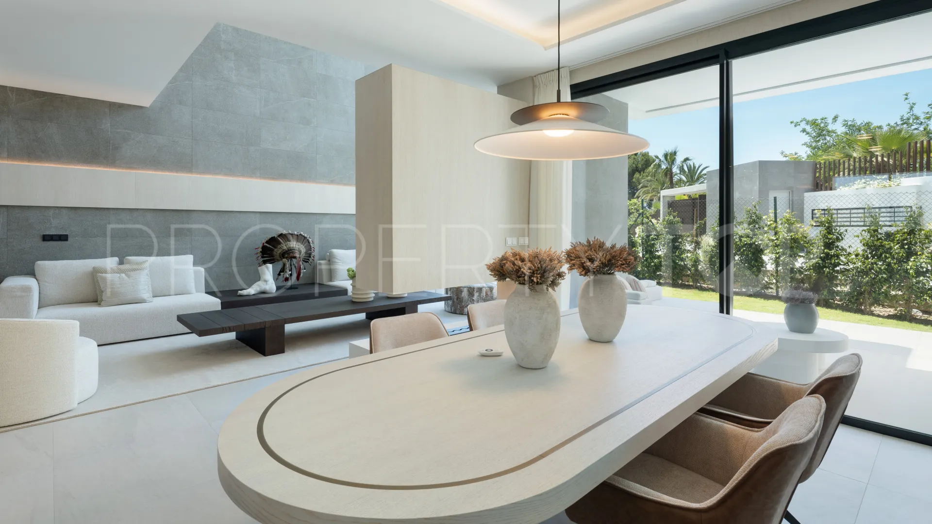 Villa en venta de 5 dormitorios en Marbella