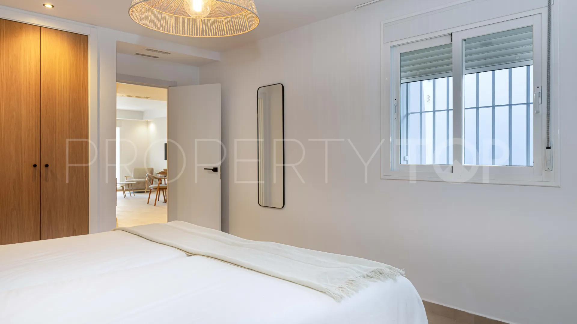 Apartamento en venta en Nueva Andalucia con 2 dormitorios