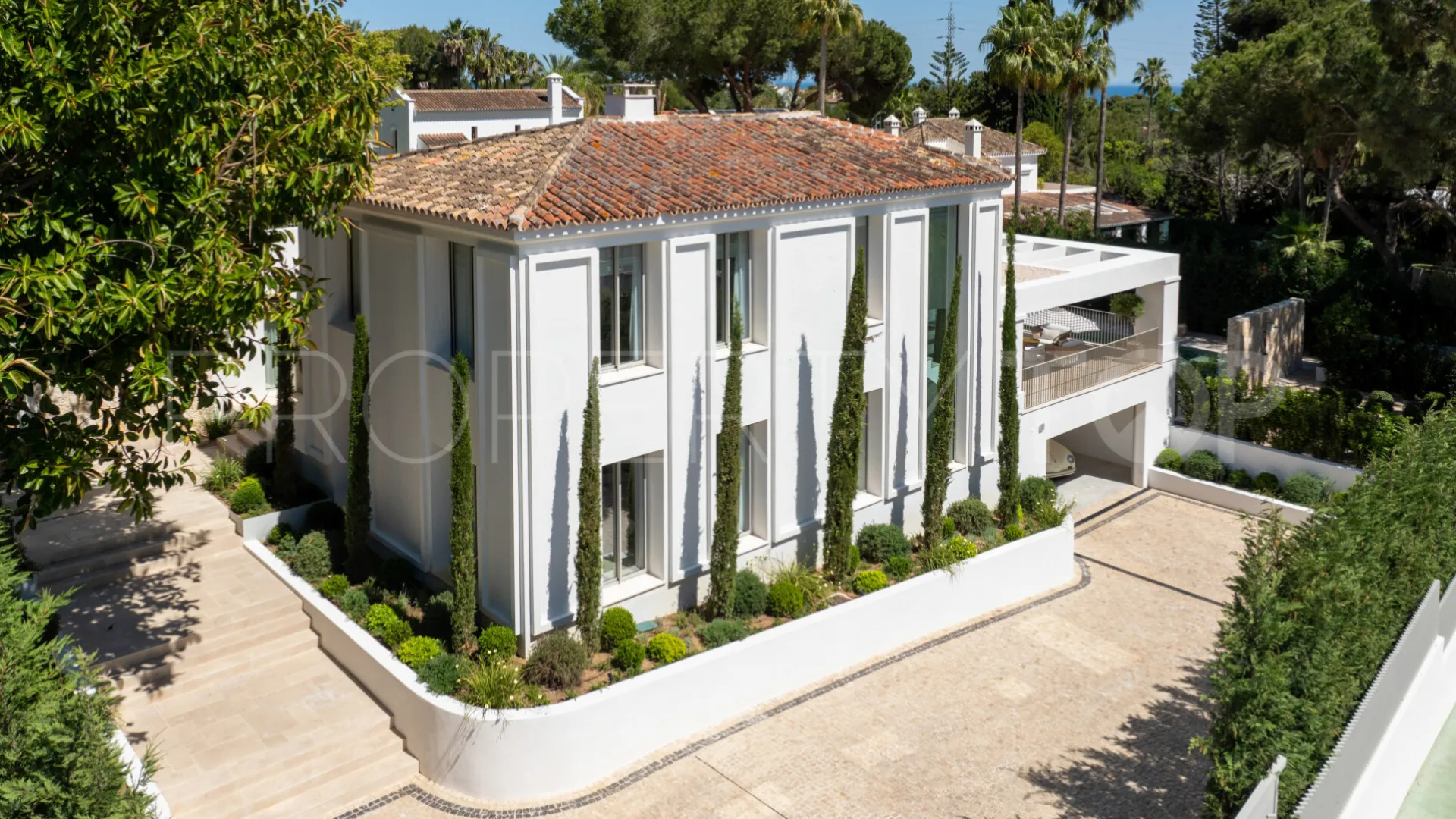 Marbella, villa con 6 dormitorios en venta