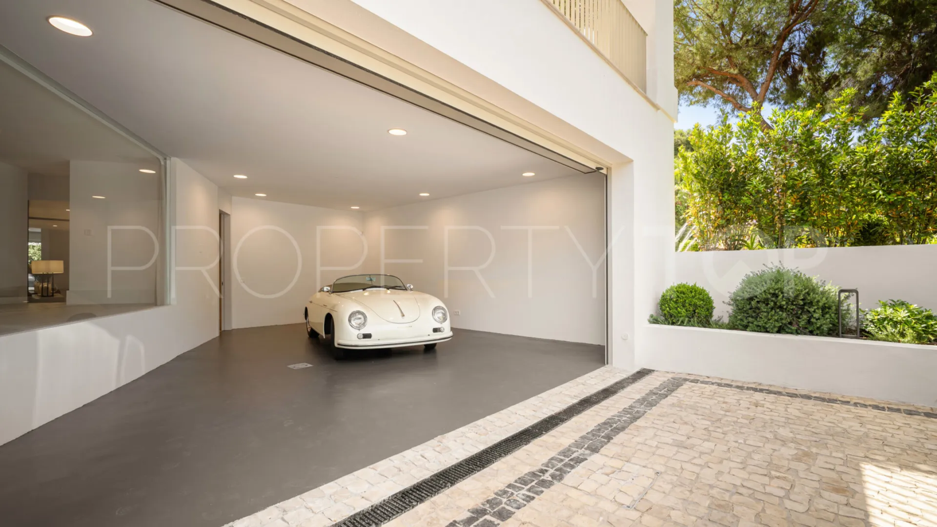 Marbella, villa con 6 dormitorios en venta