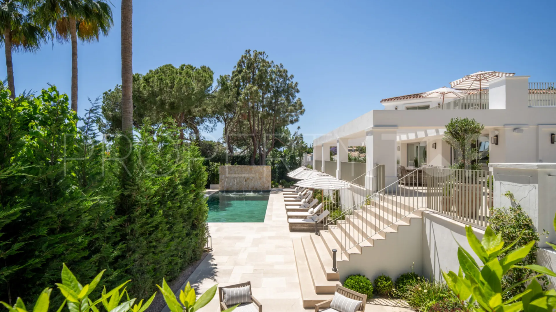 Marbella, villa con 6 dormitorios en venta
