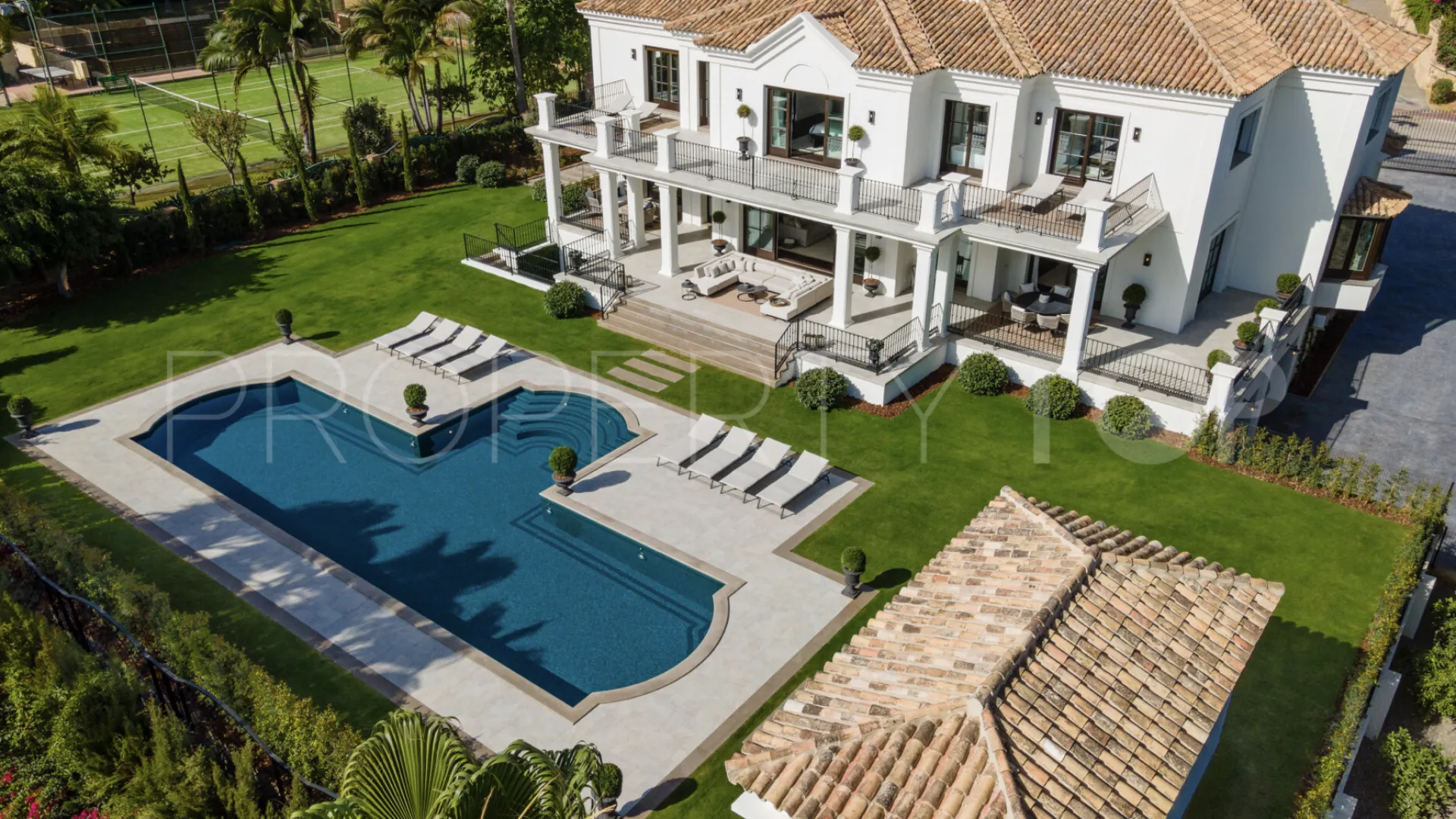 Villa en venta en Marbella Golden Mile