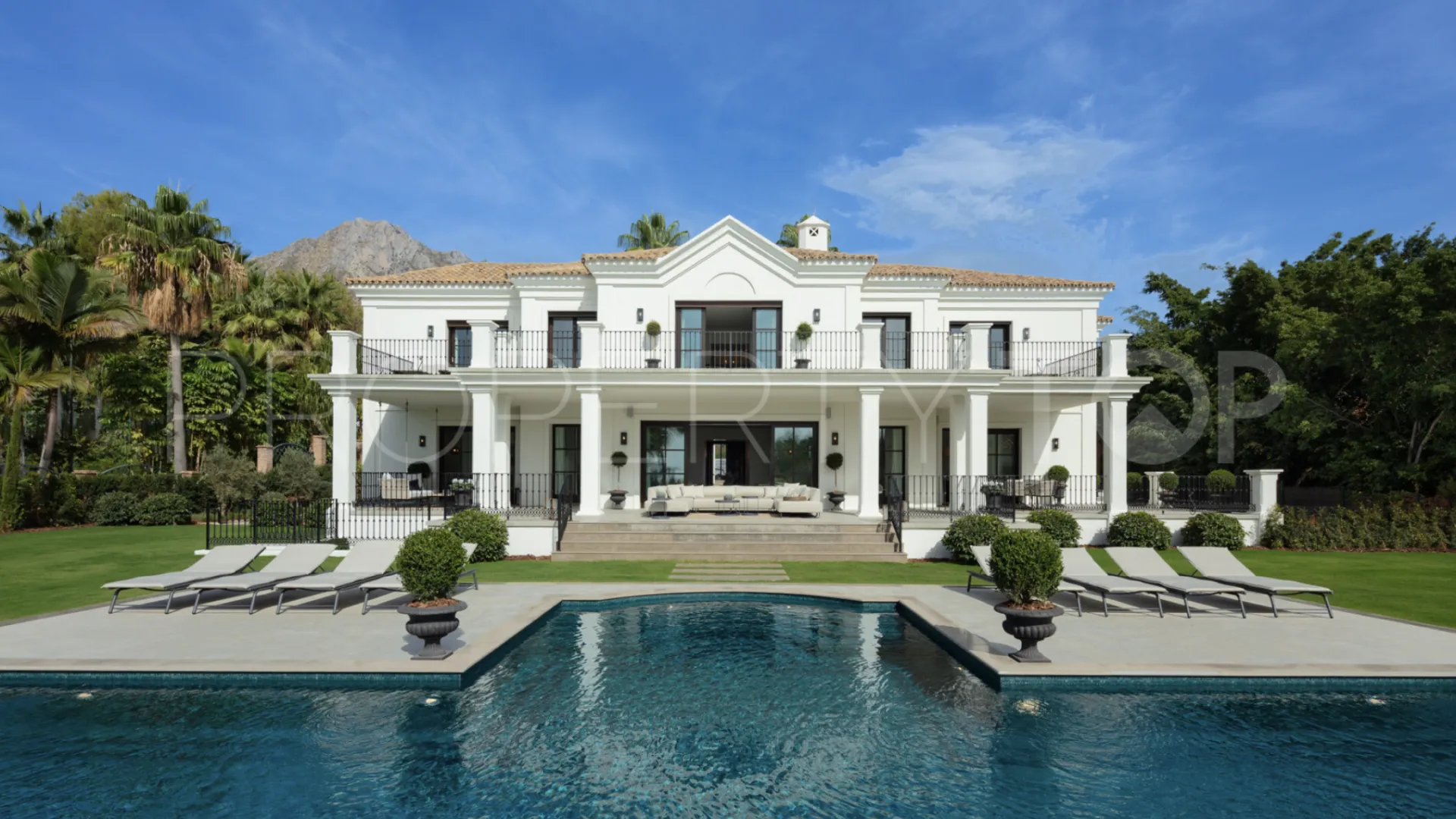 Villa en venta en Marbella Golden Mile