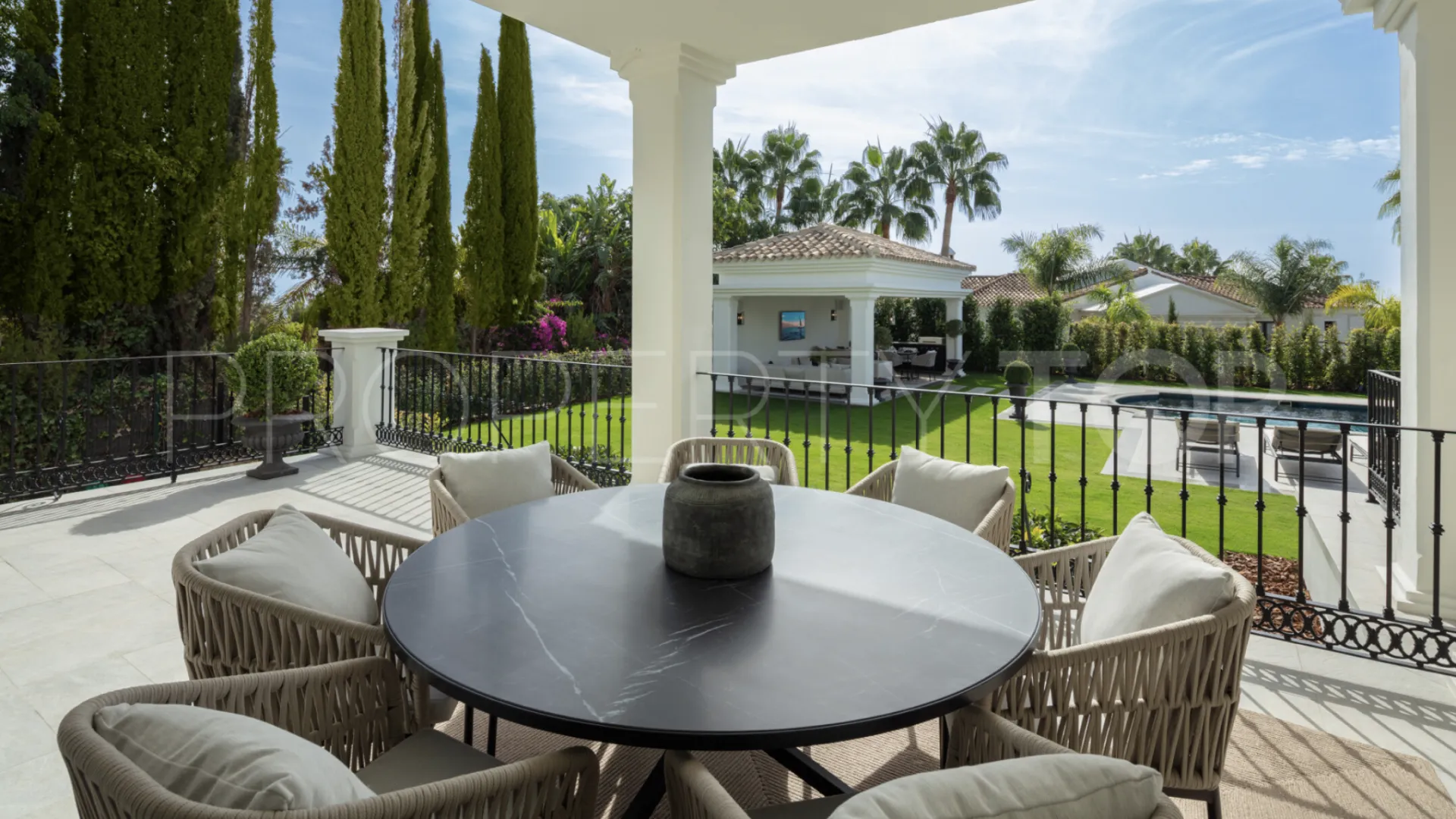 Villa en venta en Marbella Golden Mile
