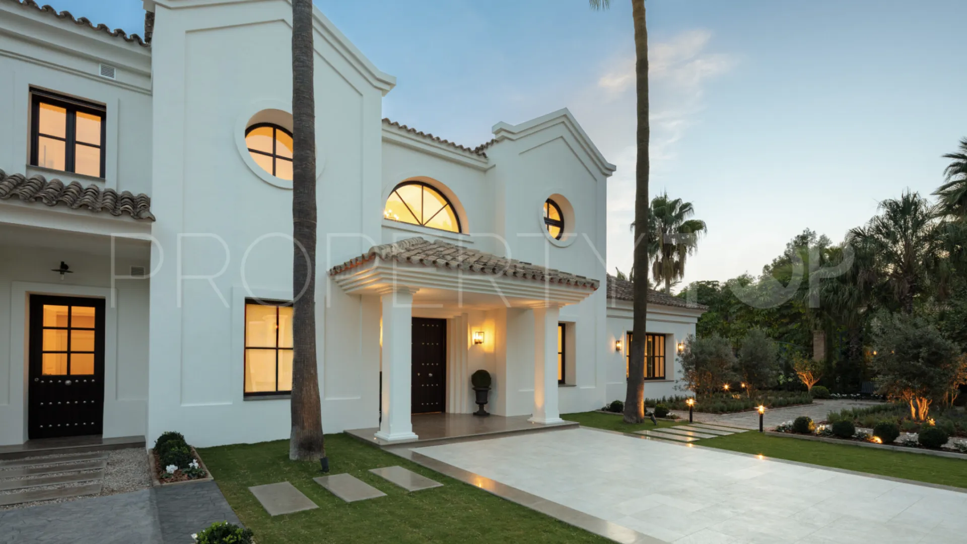 Villa en venta en Marbella Golden Mile