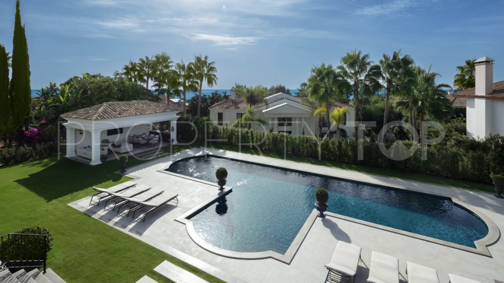 Villa en venta en Marbella Golden Mile
