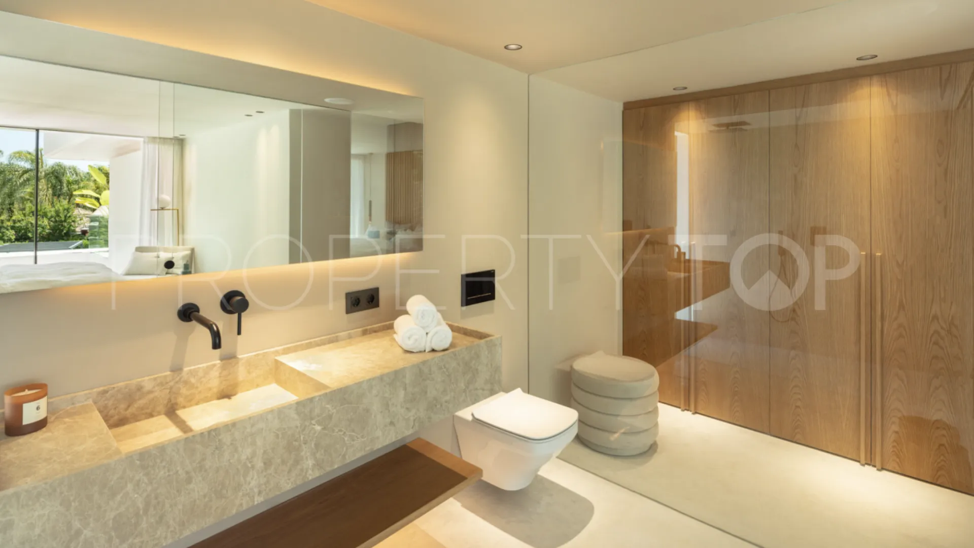 For sale villa with 4 bedrooms in Marbella