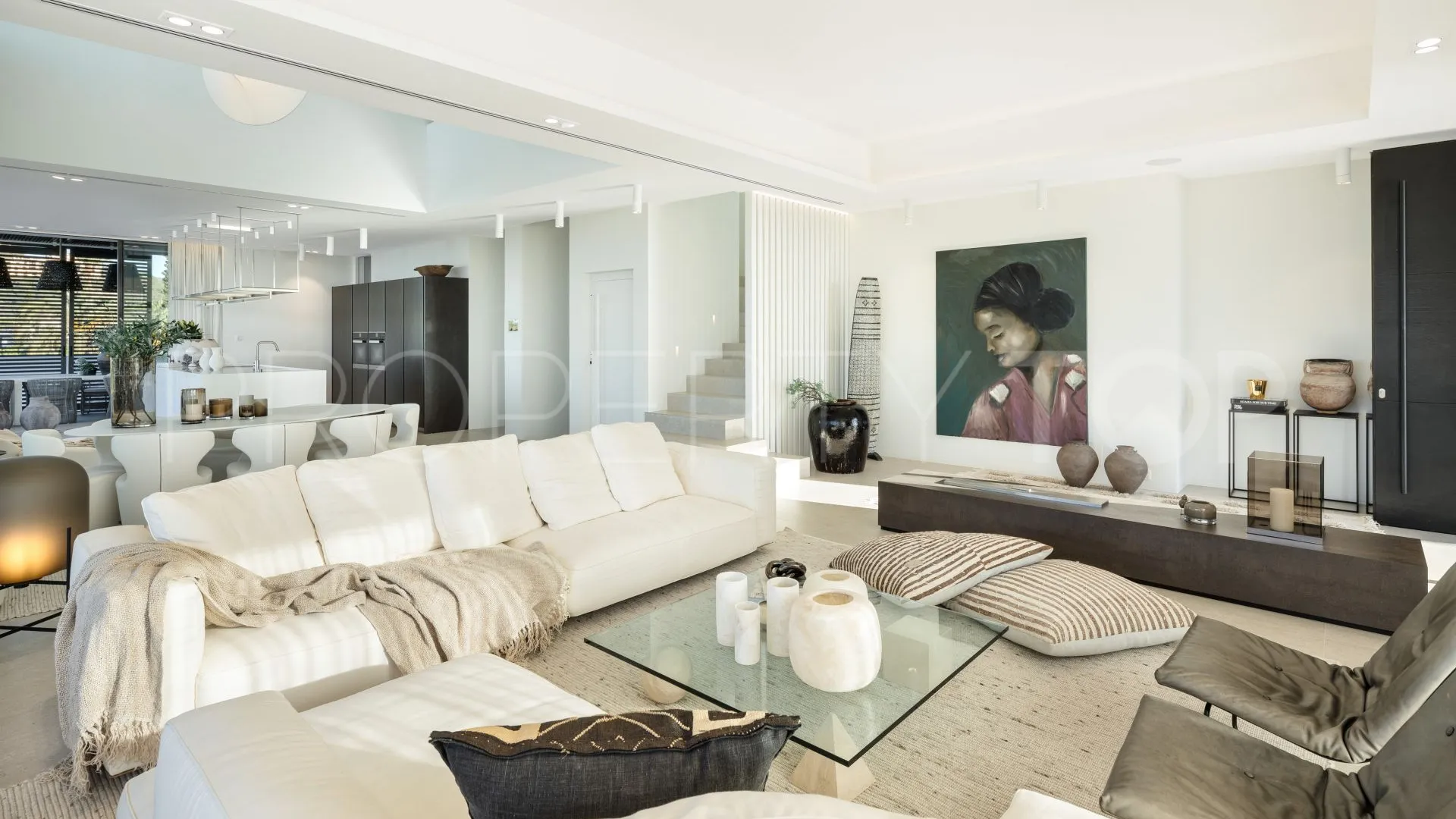 Villa for sale in Marbella with 6 bedrooms