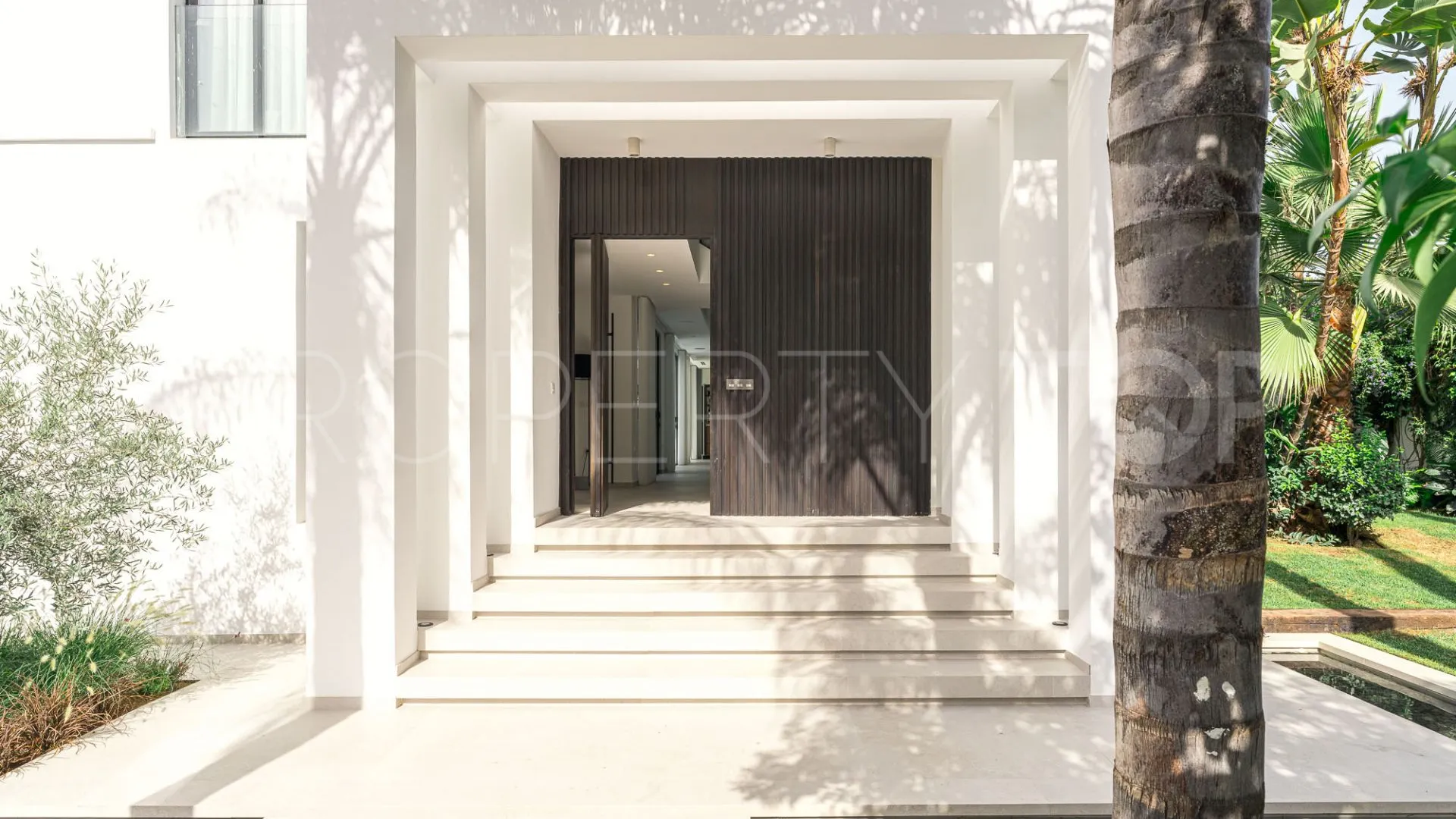 Marbella, villa de 4 dormitorios a la venta