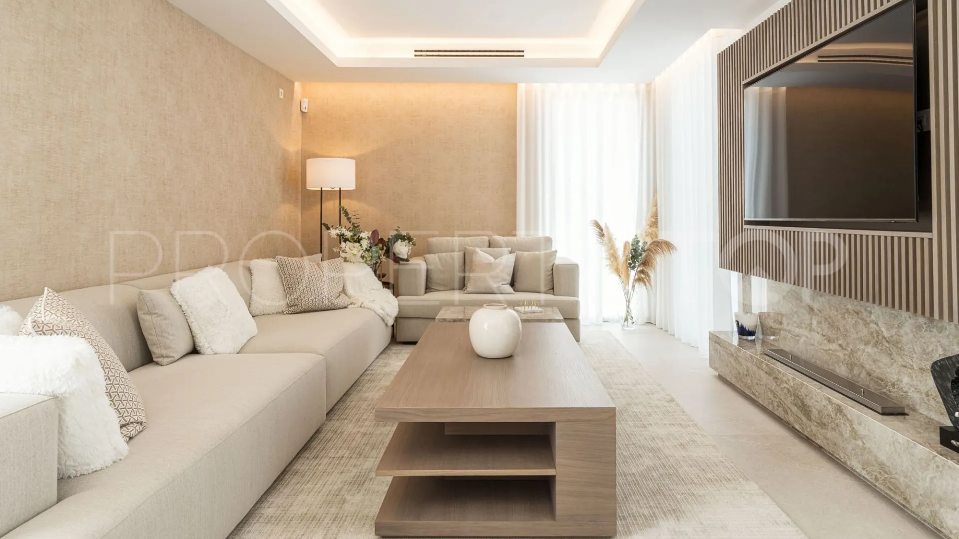 Marbella, villa de 4 dormitorios a la venta