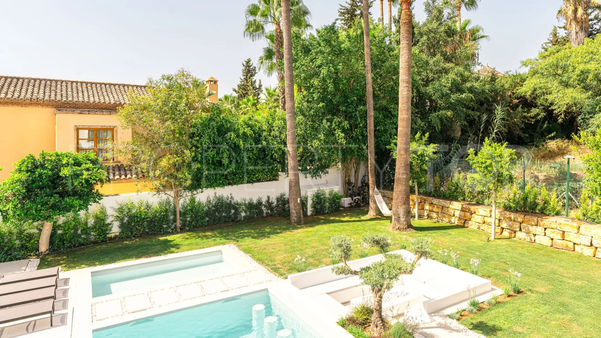 Marbella, villa de 4 dormitorios a la venta
