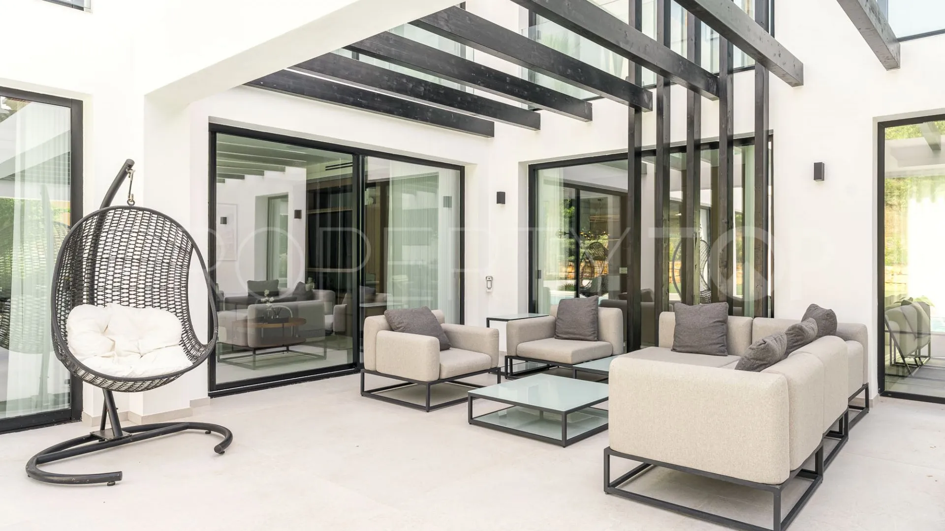 Marbella, villa de 4 dormitorios a la venta