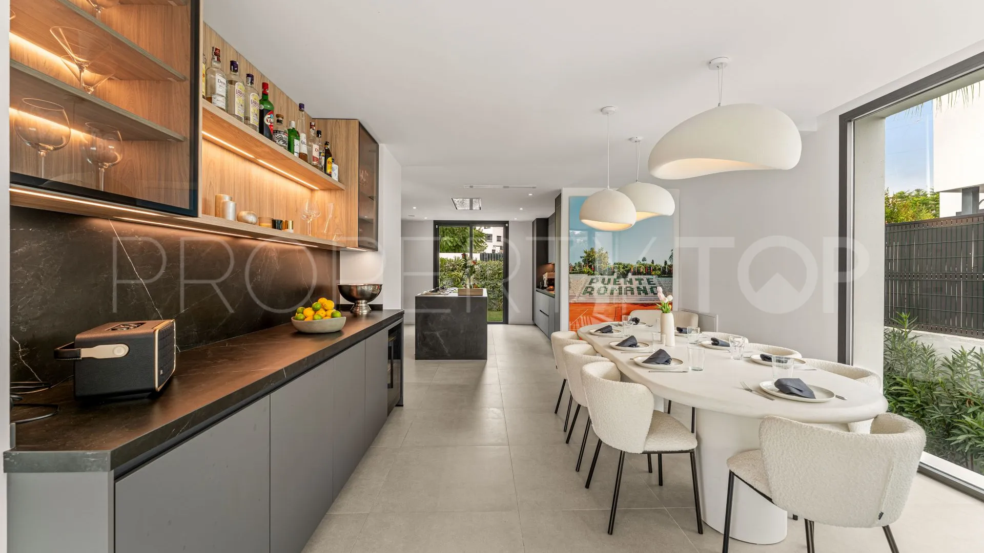Se vende villa de 5 dormitorios en Marbella