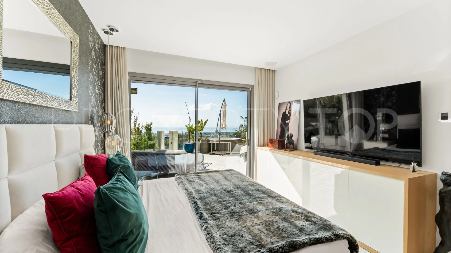 Marbella 3 bedrooms apartment for sale