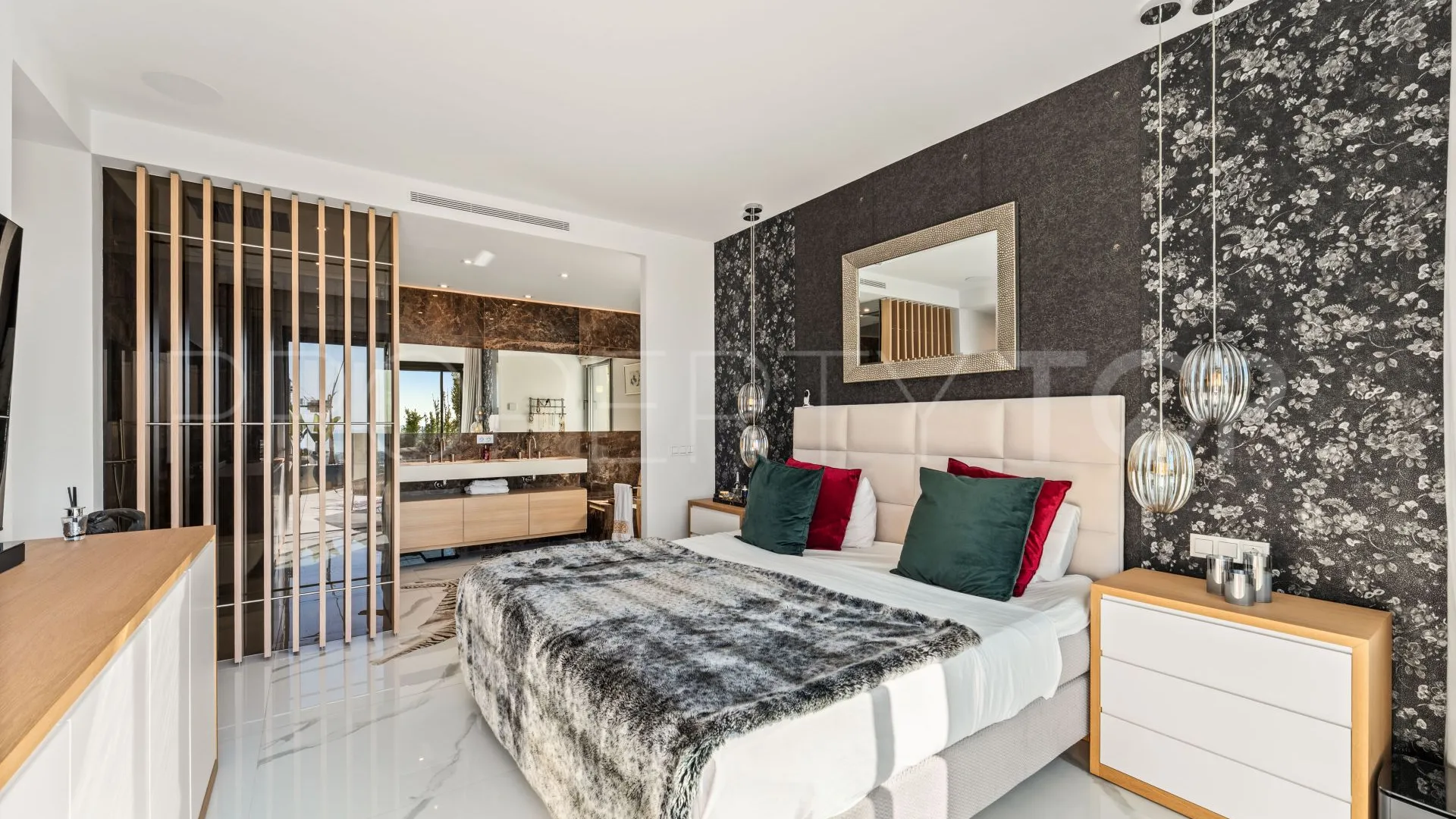 Marbella 3 bedrooms apartment for sale