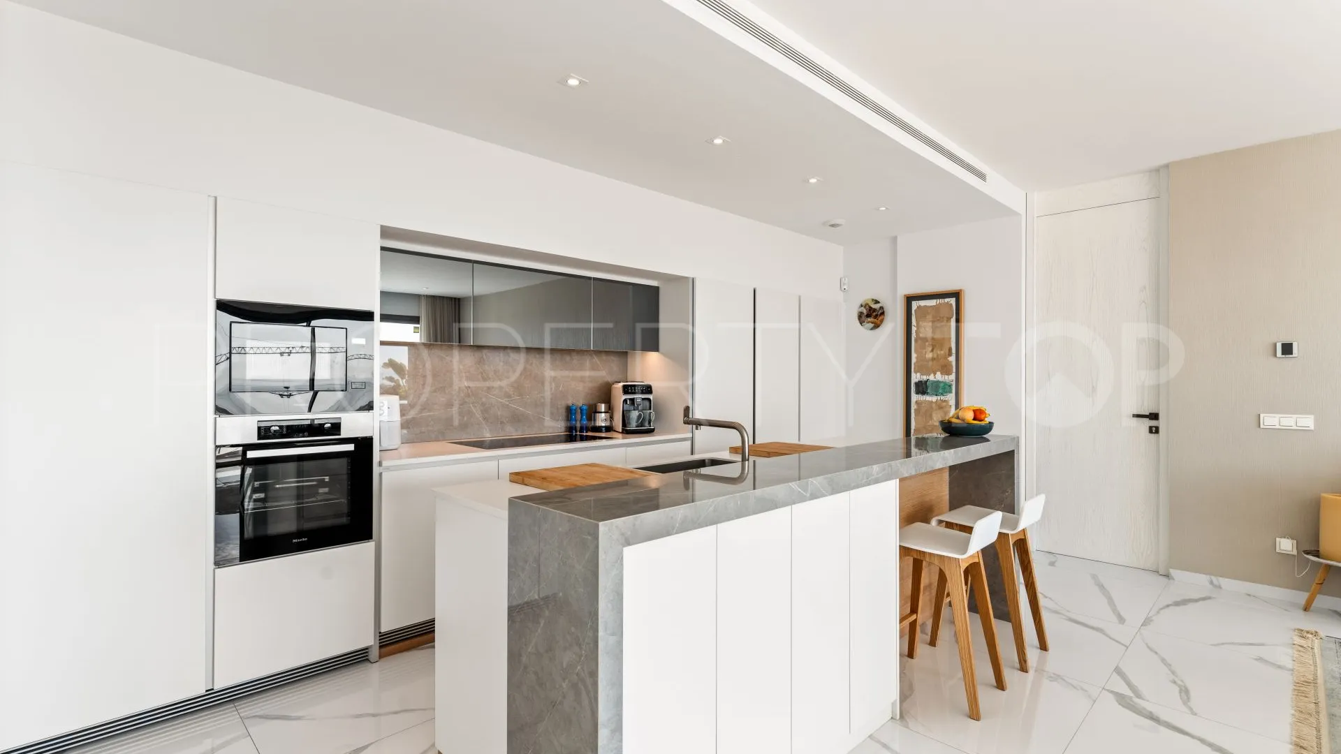 Marbella 3 bedrooms apartment for sale