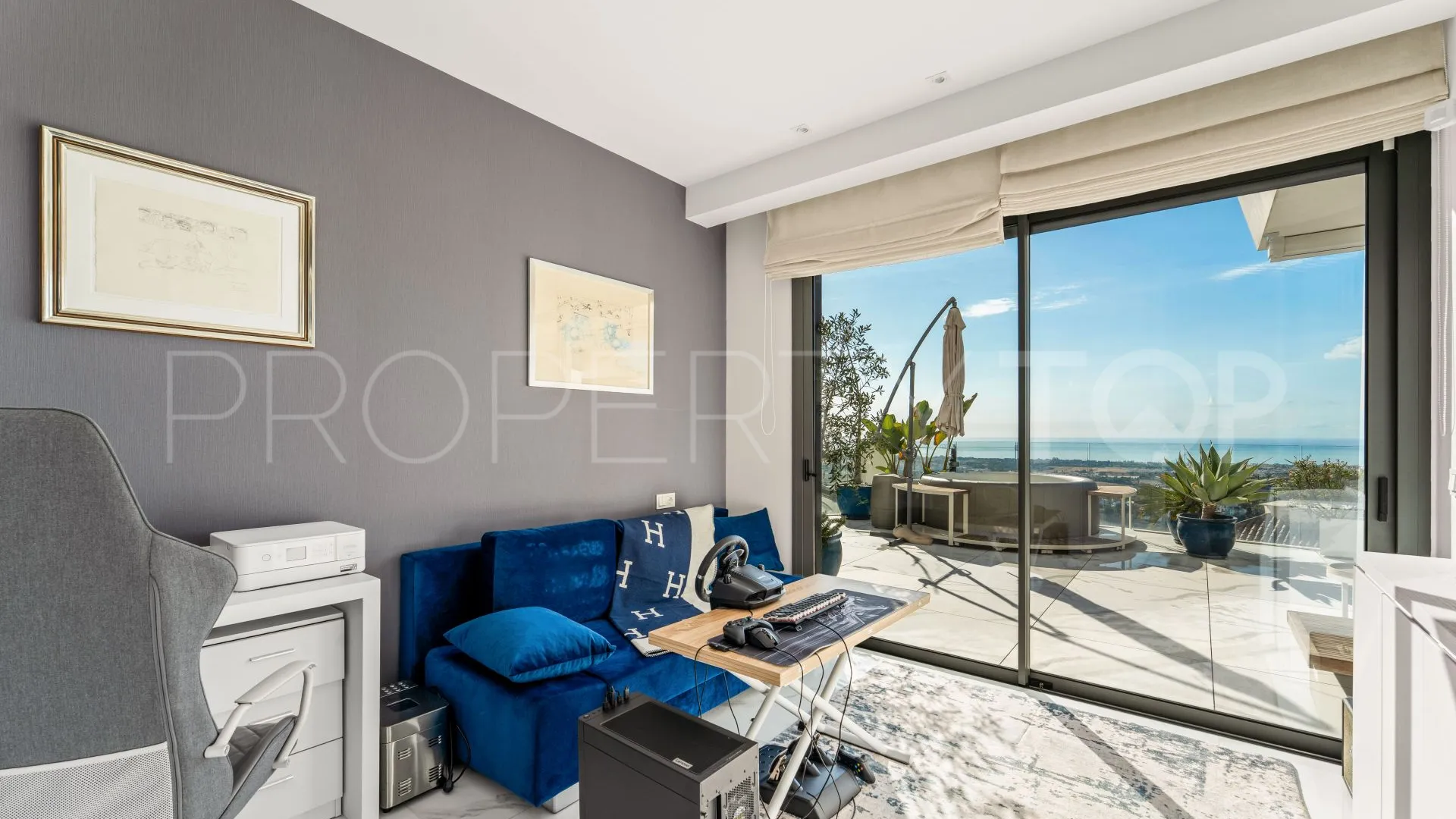 Marbella 3 bedrooms apartment for sale